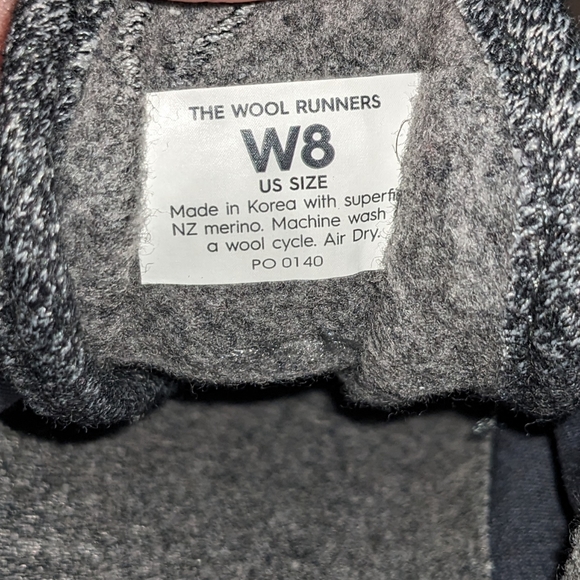 Allbirds Wool Runners - Picture 4 of 7